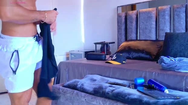 santin_seans 03-09-2026 Male fuckass hard Video