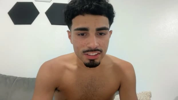 zekepereaa 04-09-2026 Male bigballs legs Video