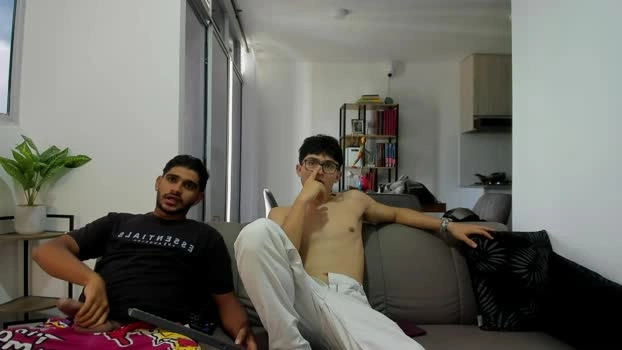 straight__friends 04-09-2026 Male legs skinny Video