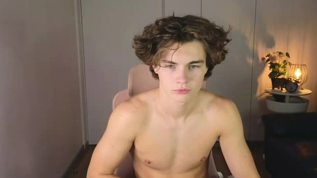 whiteskyy_ 05-09-2026 Male fingers strip Video
