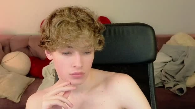 curly_twinkboy 06-09-2026 Male bicurious Porn Video