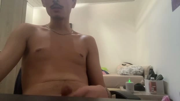 bradontop 07-09-2026 Male twink ass Video
