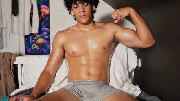 buffguy_69 09-09-2026 Male handsome bigass Video