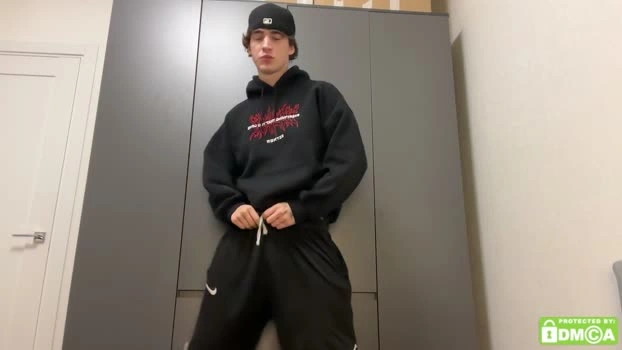 kevin_martin8 08-09-2026 Male fingering Topless Video