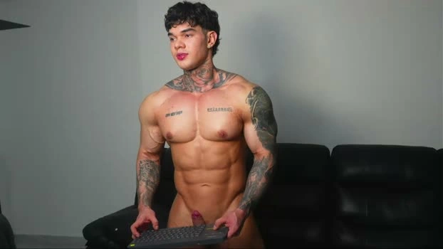 justin_clark1 10-09-2026 Male hard bicurious Video