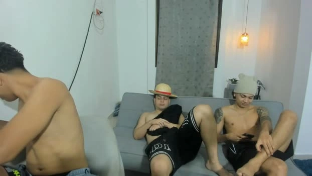 santy_stump 10-09-2026 Male nude legs Video