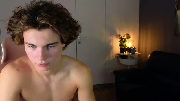 whiteskyy_ 10-09-2026 Male twink sexy Video