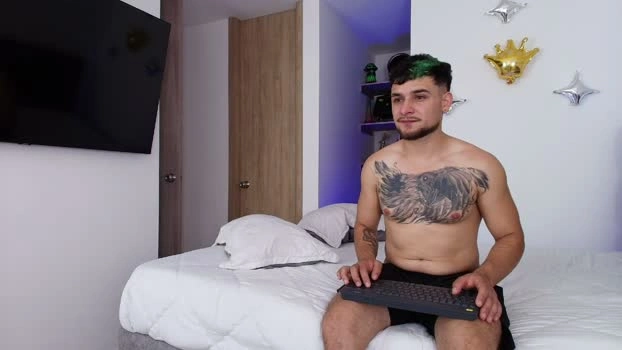 aron_santoro1 13-09-2026 Male bigload wank Video