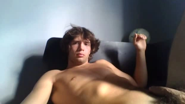 hunglikecrazyy 13-09-2026 Male kissing fuckass Video
