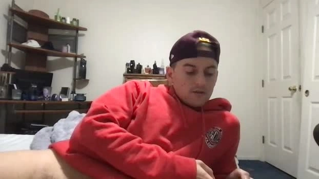 natetheexplorer 14-09-2026 Male play legs Video