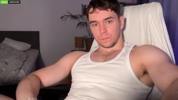 johnnnyhorny 14-09-2026 Male bigass big Video