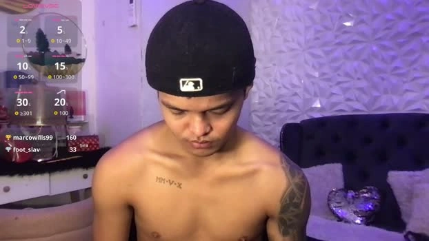 asianhugescott 16-09-2026 Male Nude love Video