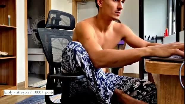 atreyon 17-09-2026 Male bigdick gag Video