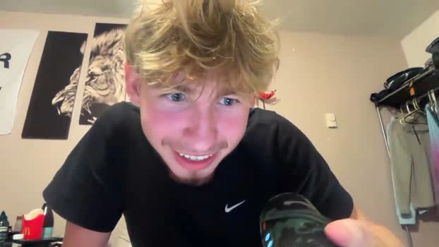 tyler_fox0 17-09-2026 Male play prettyface Video