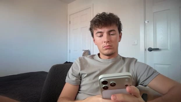 luciancrowe 17-09-2026 Male bigass jerkoff Video