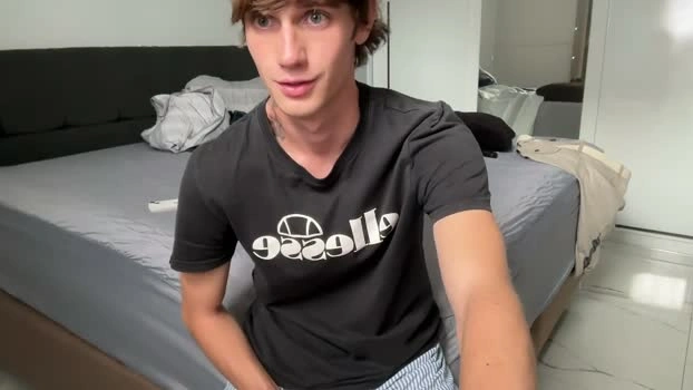 mason_gallagher 17-09-2026 Male natural kissing Video