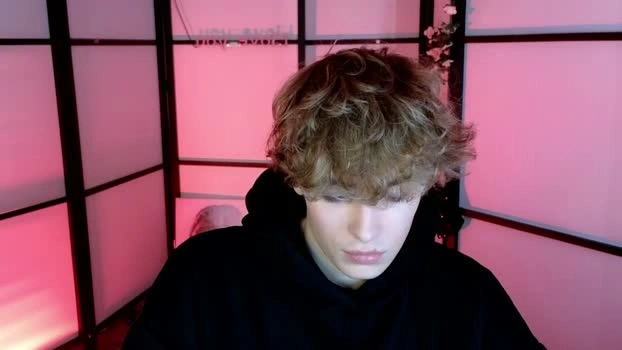 curly_twinkboy 21-09-2026 Male handsome beautiful Video