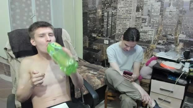 m0untaindew 21-09-2026 Male Show naked Video