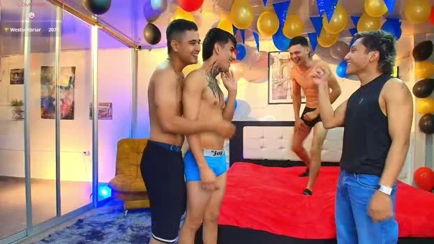 playhardsex 21-09-2026 Male Topless kissing Video