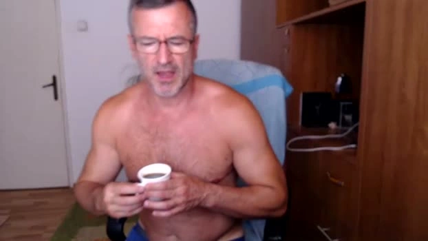 sadicrafinat 21-09-2026 Male jerking Topless Video