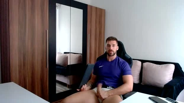 darius_94 22-09-2026 Male big nude Video