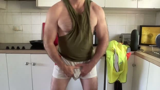 aussiemuscledad 24-09-2026 Male naked suckcock Video