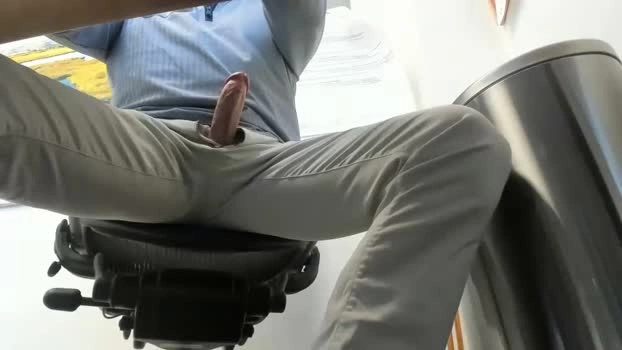 idfunguy2023 24-09-2026 Male big fuckface Video