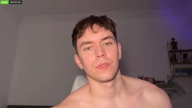 johnnnyhorny 24-09-2026 Male amateur kissing Video