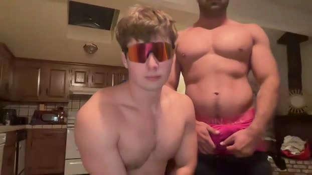 klakes 25-09-2026 Male fuckass beauty Video
