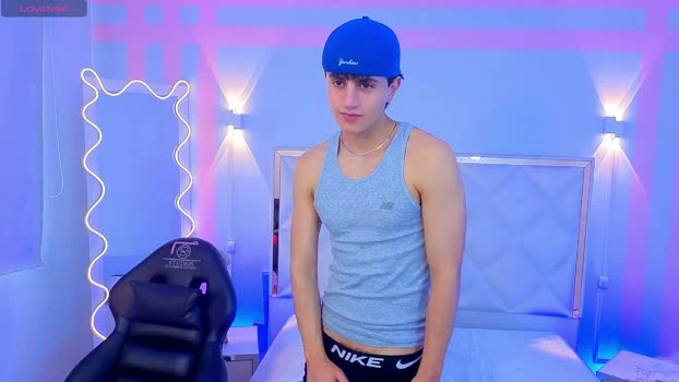 kyler_tay 25-09-2026 Male fuckface Webcam Video