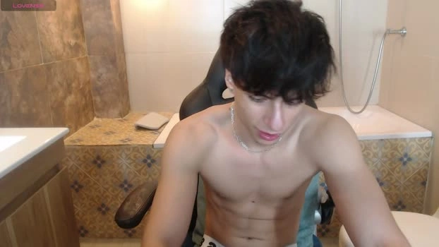 nathan_owen 24-09-2026 Male suck ass Video
