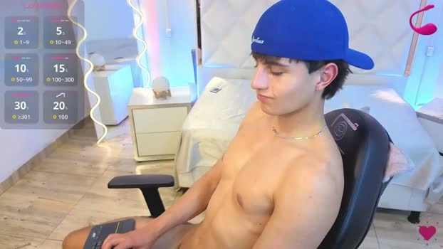 kyler_tay 25-09-2026 Male hard sexymale Video
