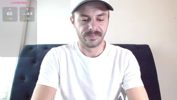 traviswylde19 25-09-2026 Male bigtoys kiss Video