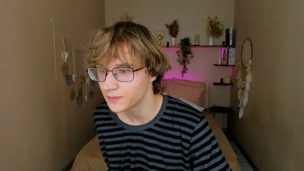 parker_robinson 04-10-2026 Male gag twink Video