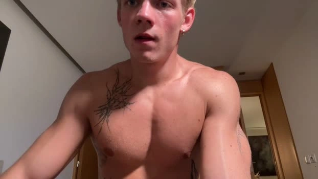 alexbarczukxxx 04-10-2026 Male oral fuckass Video