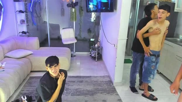 boysdeluxemilitary 10-10-2026 Male suckshow Topless Video