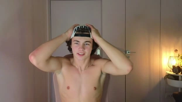whiteskyy_ 14-10-2026 Male sweet Naked Video