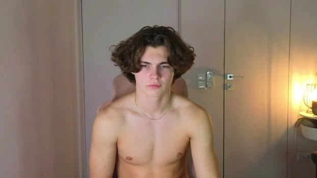 whiteskyy_ 15-10-2026 Male harddick oral Video