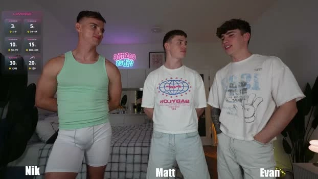 nik_sharp 17-10-2026 Male moan sexy Video