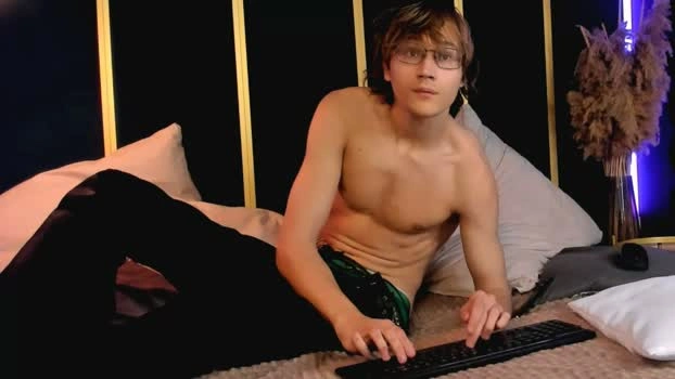 parker_robinson 20-10-2026 Male blowjob Webcam Video