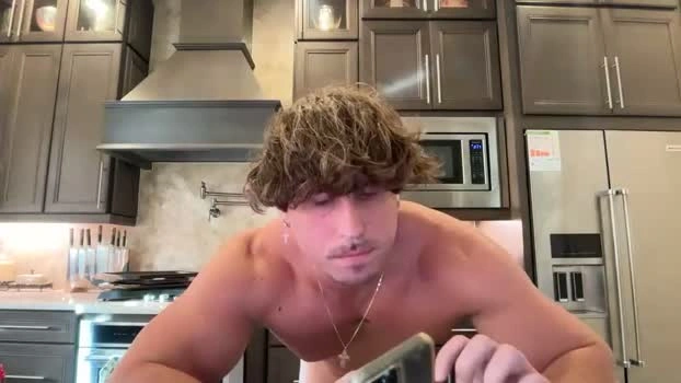 hungkingg22 21-10-2026 Male ass wank Video