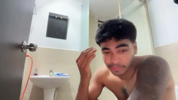 mr_freed 23-10-2026 Male analtoy gay Video