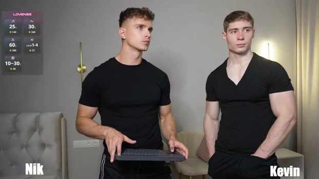 nik_sharp 23-10-2026 Male kinky love Video