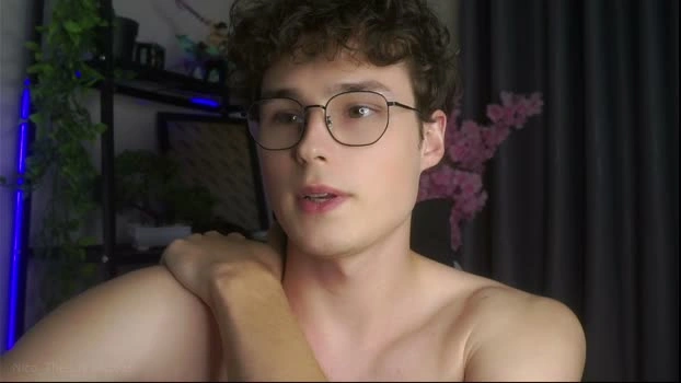 nico_theo 27-10-2026 Male juicy big Video