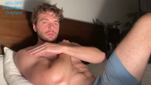 hot8pack01 30-10-2026 Male legs yummy Video